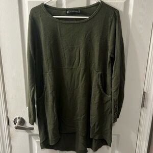Women’s New York & Company Pocketed Sweater